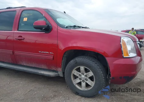 2013 GMC Yukon Xl 1500 Slt z USA, uszkodzony, nr VIN 1GKS2KE7XDR320307